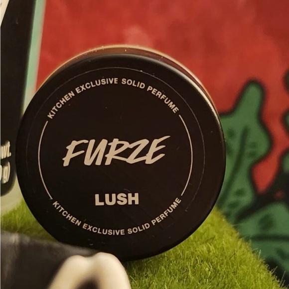 LUSH Furze Solid Perfum - Picture 1 of 5
